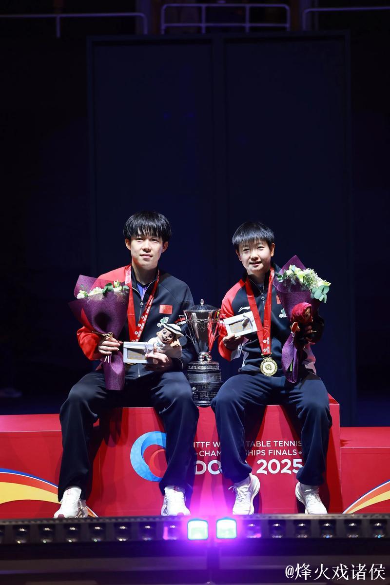 2025中国体育巅峰时刻:王楚钦孙颖莎等选手勇夺金牌 2025中国体育巅峰时刻:王楚钦孙颖莎等选手勇夺金牌